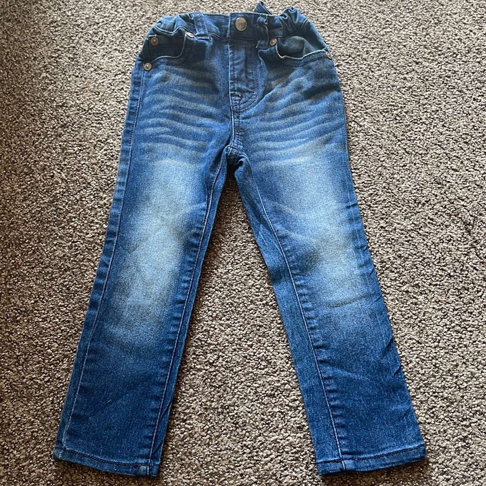 Toddler 7 blue jeans